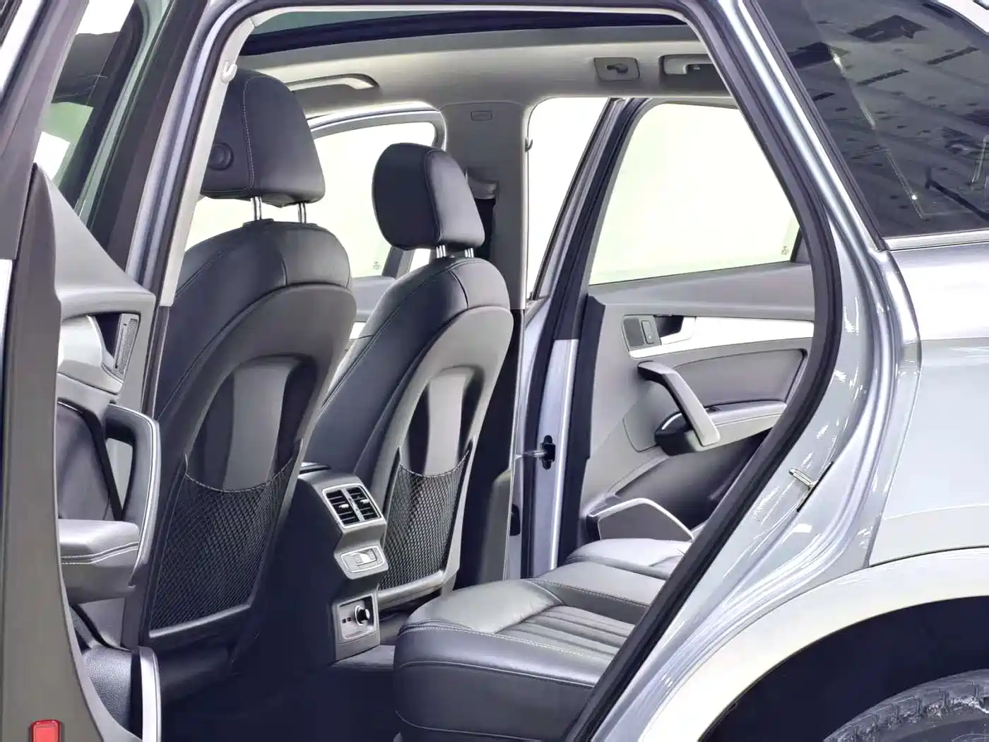 Audi Q5L 2020 40 TFSI Prestige Fashion фото 9