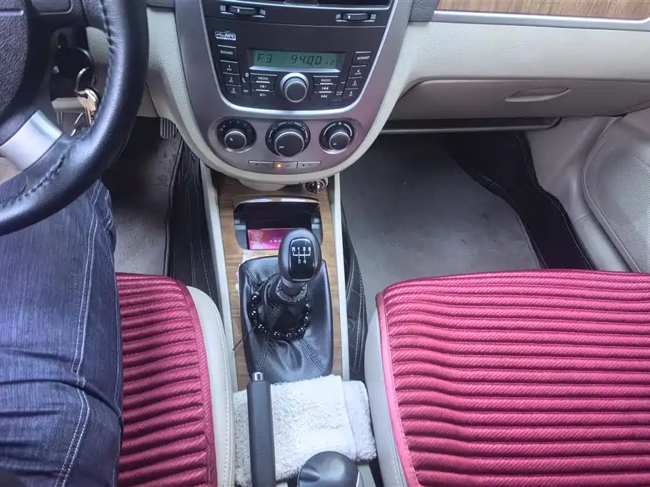 Buick Excelle 2015 1.5L Manual Classic фото 16