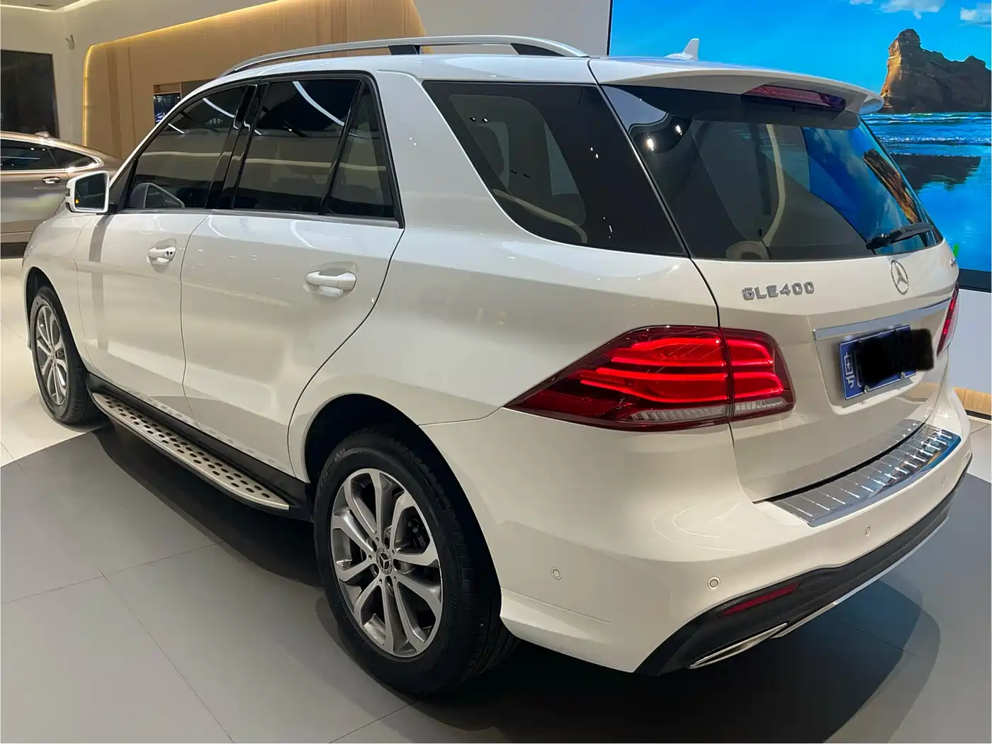 Mercedes-Benz GLE 2017 GLE 320 4MATIC Luxury фото 5