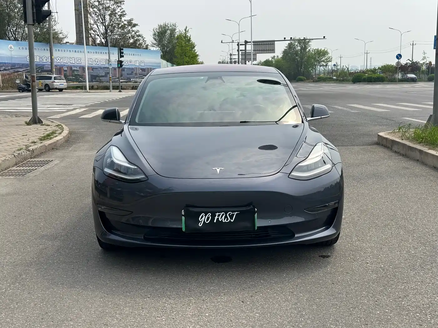 TESLA MODEL 3 (IMPORTED)