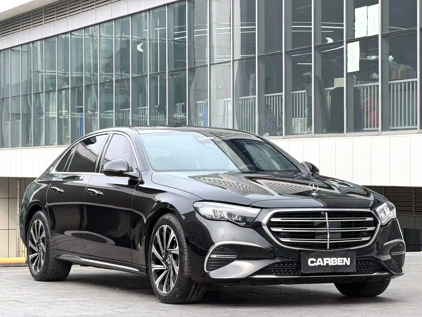 Mercedes-Benz E-Class 2025 E 300 L Luxury фото 3