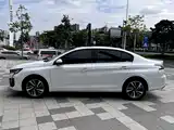 صورة 8 - Peugeot 408