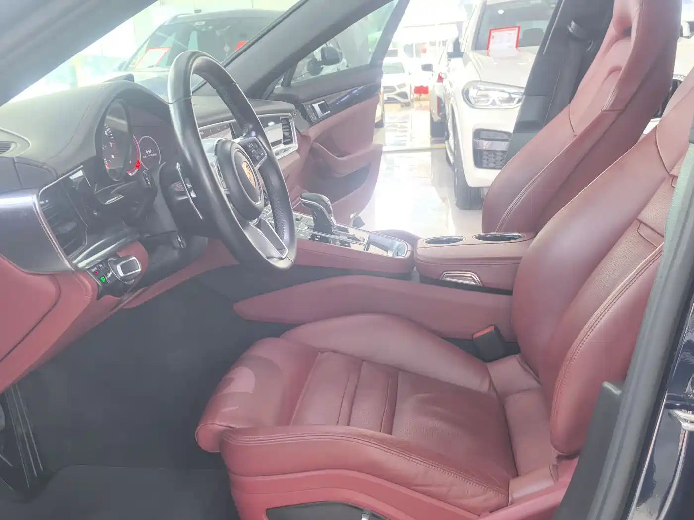 Porsche Panamera 2017 Panamera 3.0T фото 8