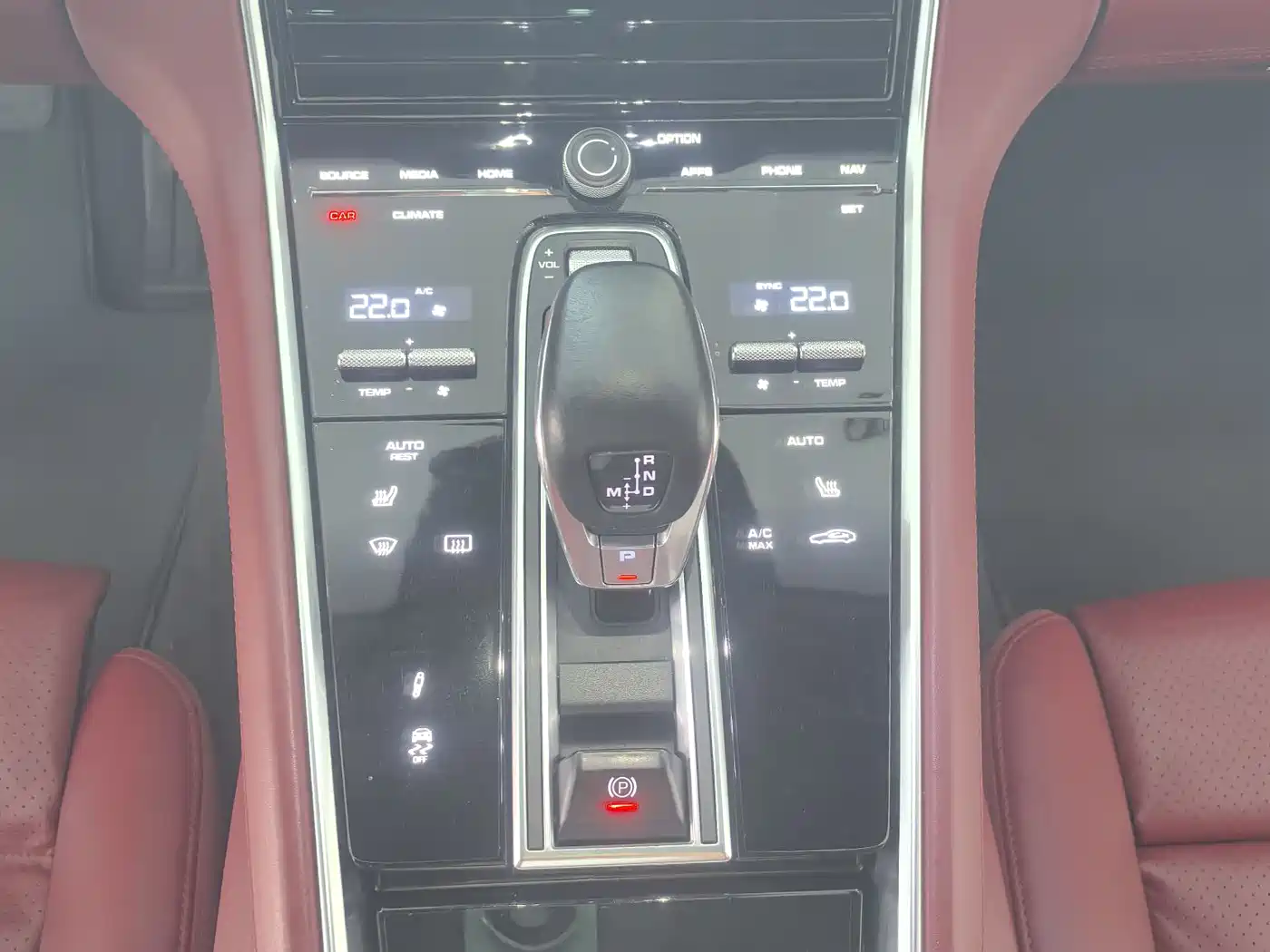 Porsche Panamera 2017 Panamera 3.0T фото 16