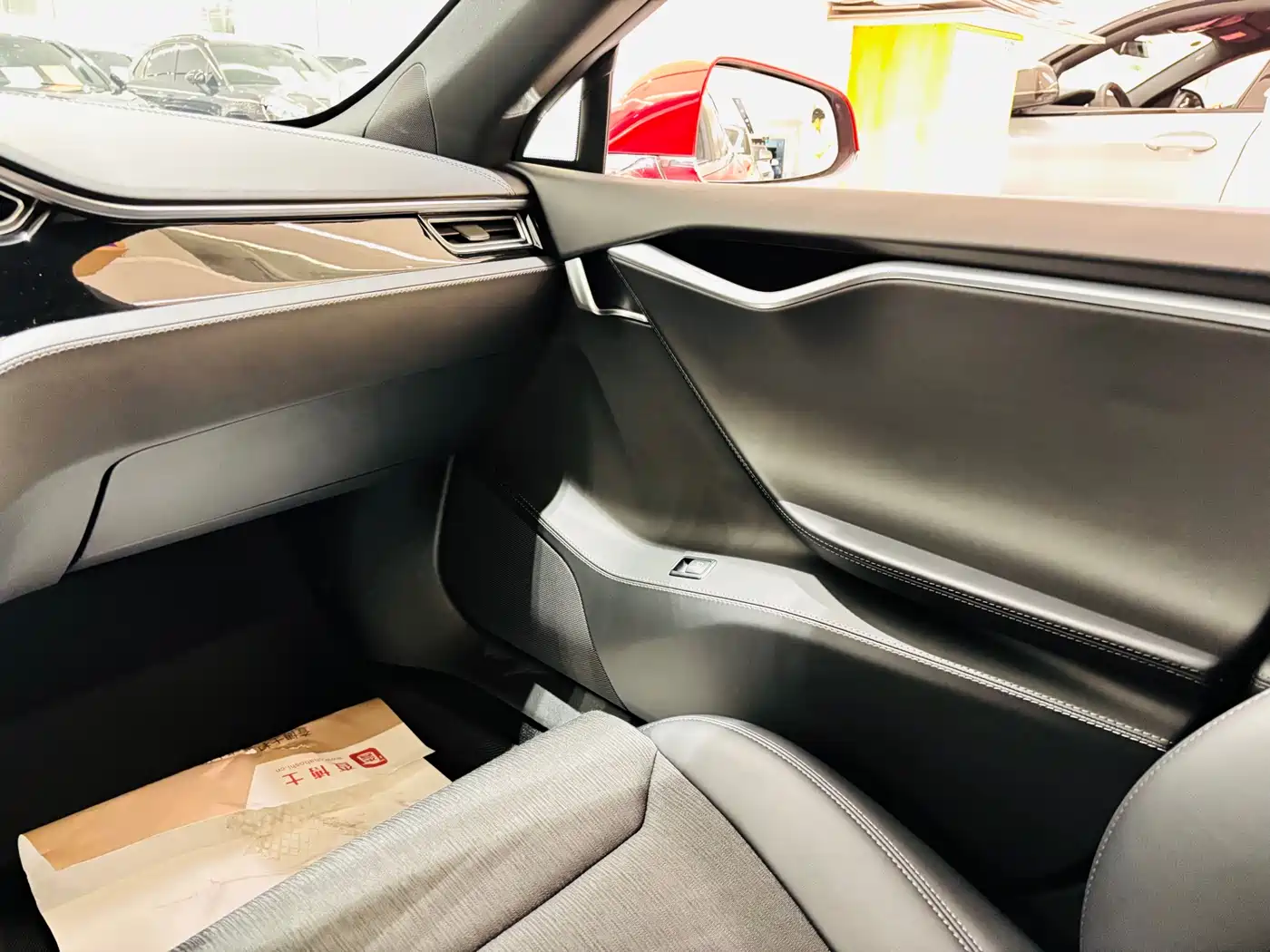 TESLA MODEL S