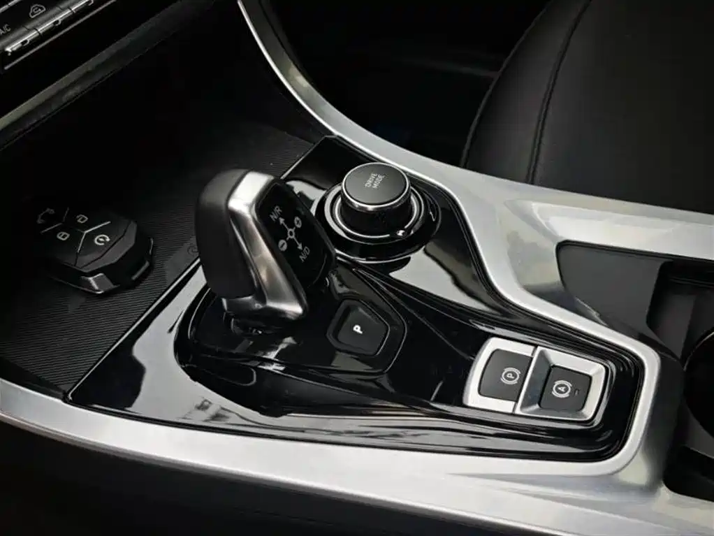 Lynk & Co 01 EM-P 2018 1.5T PHEV Jin Pro China V фото 11
