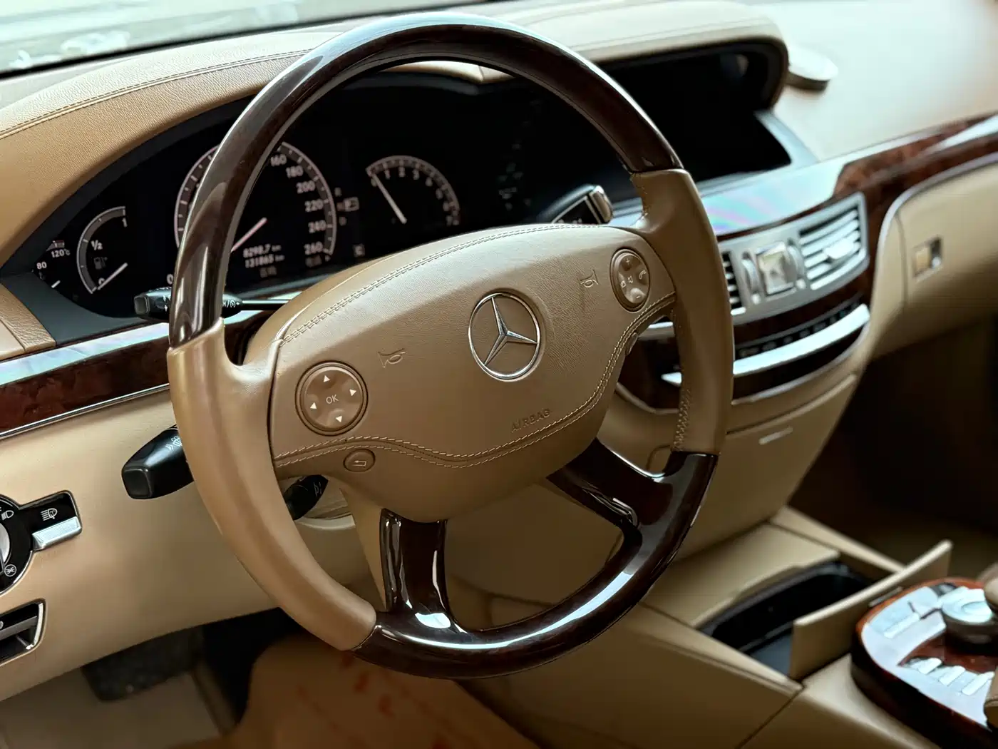 Фото 7 - Mercedes-Benz S-Class