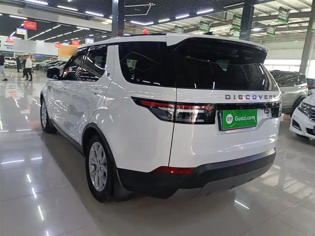 Land Rover Discovery 2017 3.0 SC V6 SE фото 23