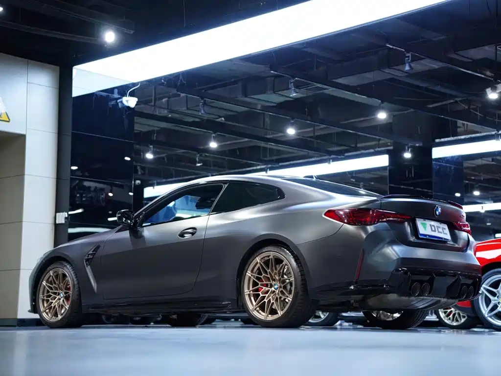 Photo 11 - BMW M4