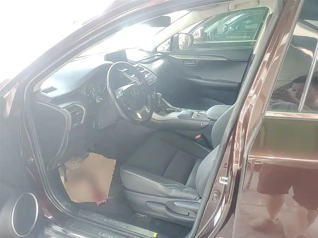 Lexus NX 2017 200 FWD Sharp Edition фото 15