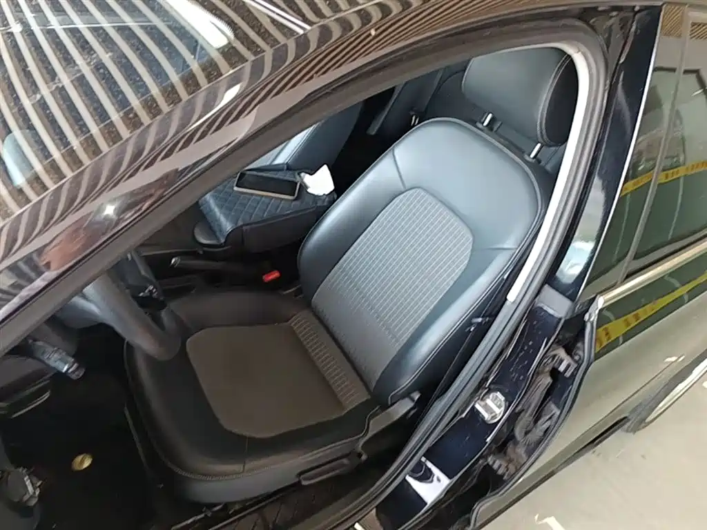Volkswagen Santana 2016 1.6L Automatic Comfort Edition фото 15