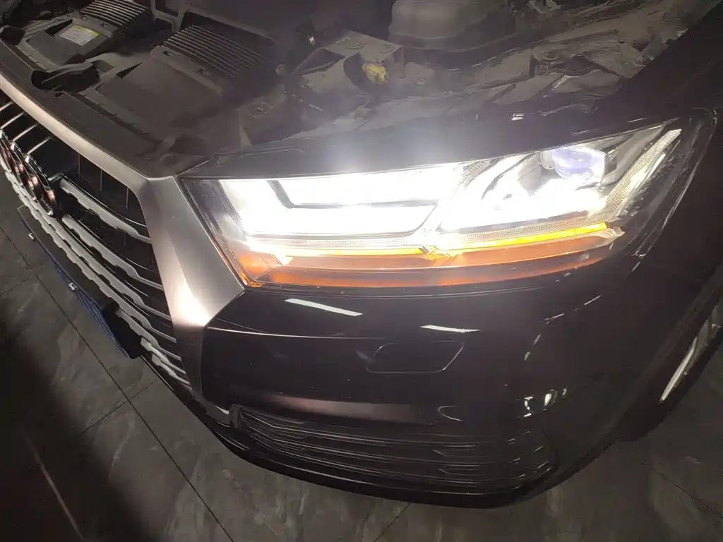 Audi Q7 2018 45 TFSI Technology фото 24