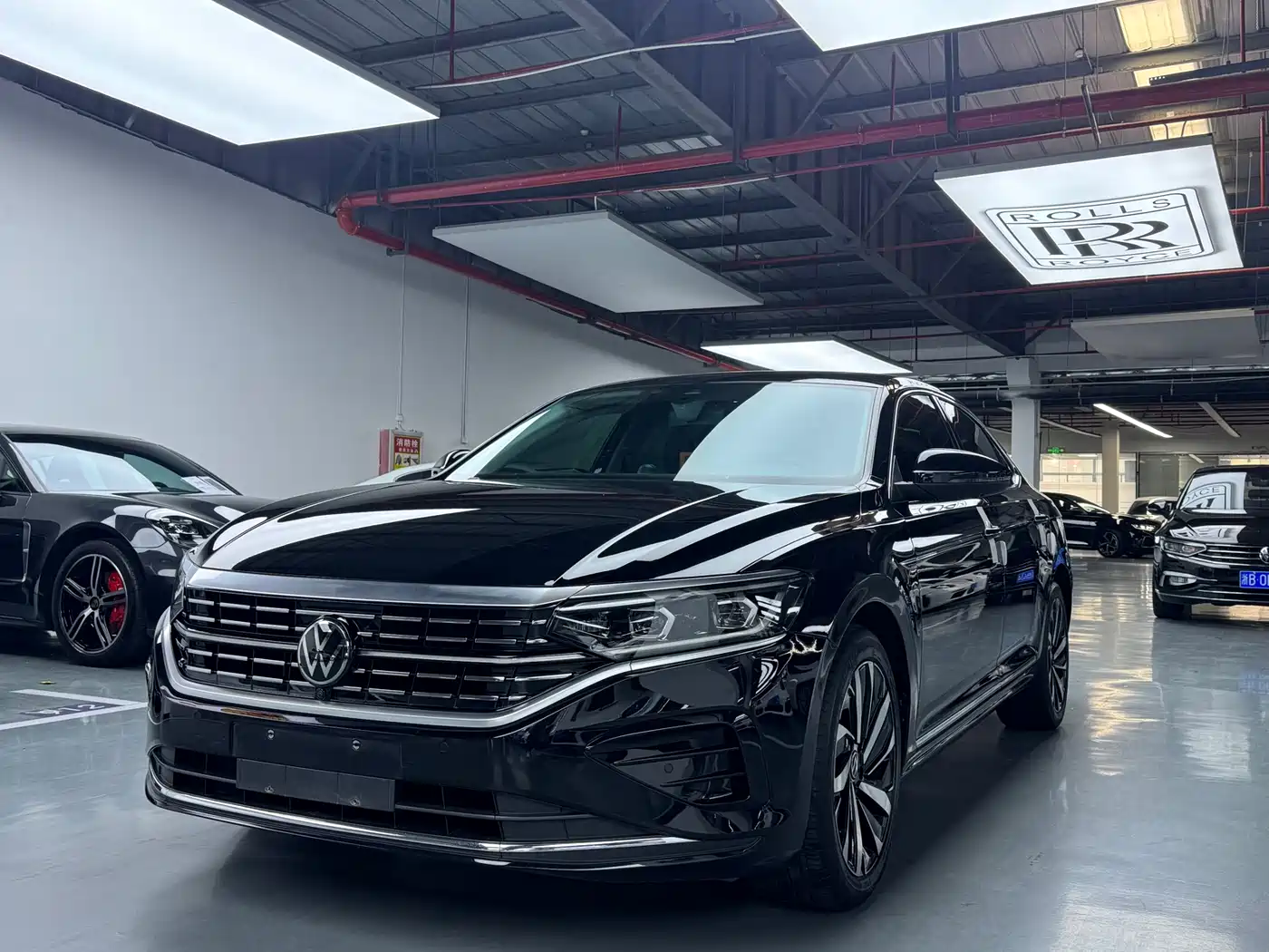 Volkswagen Passat 2023 380TSI Luxury Edition