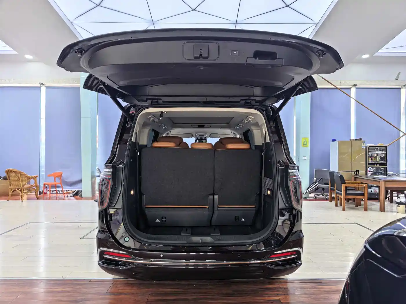 Hongqi HQ9 2023 2.0T Smart Connect Flagship фото 14