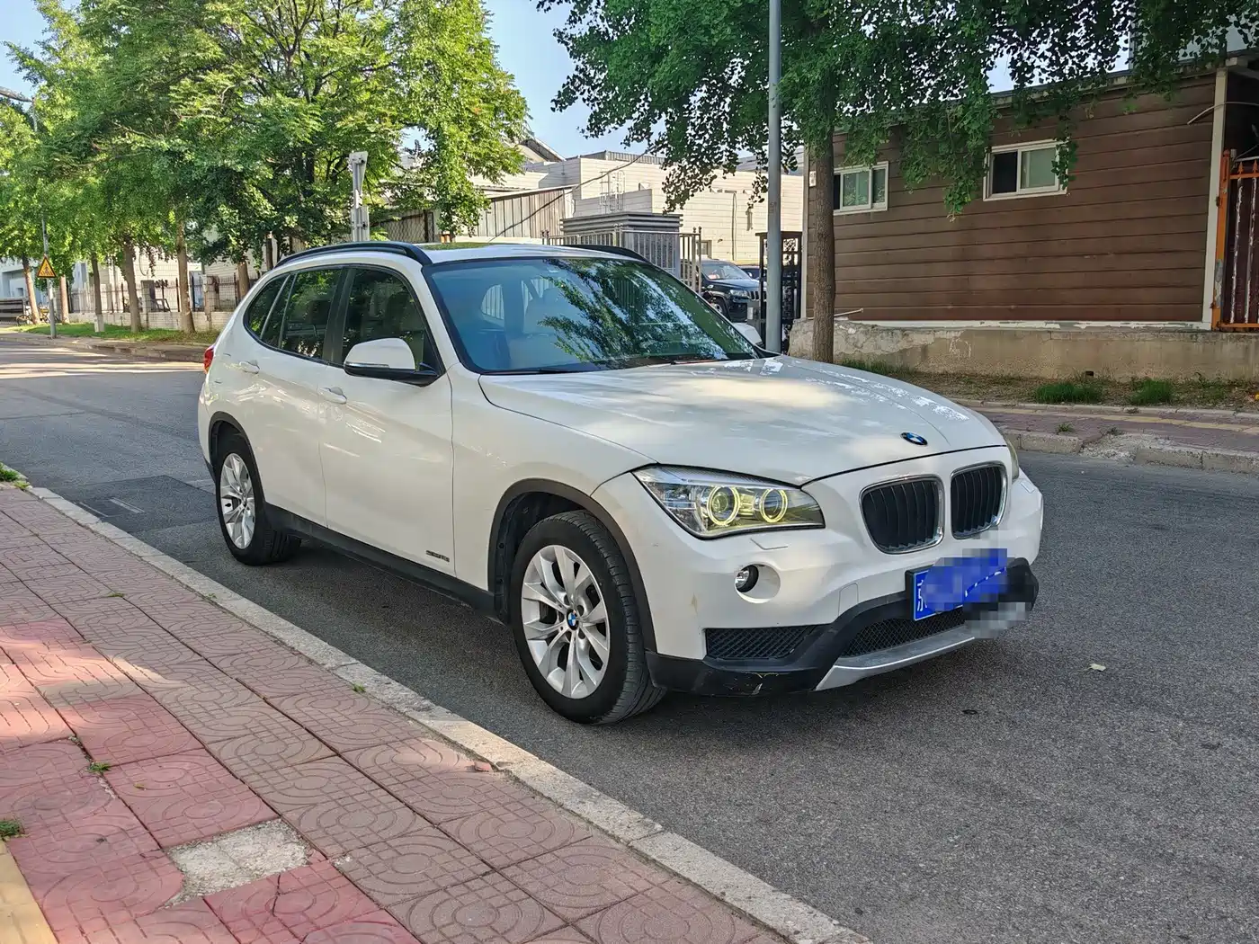 BMW X1 2013 sDrive18i Leading фото 8