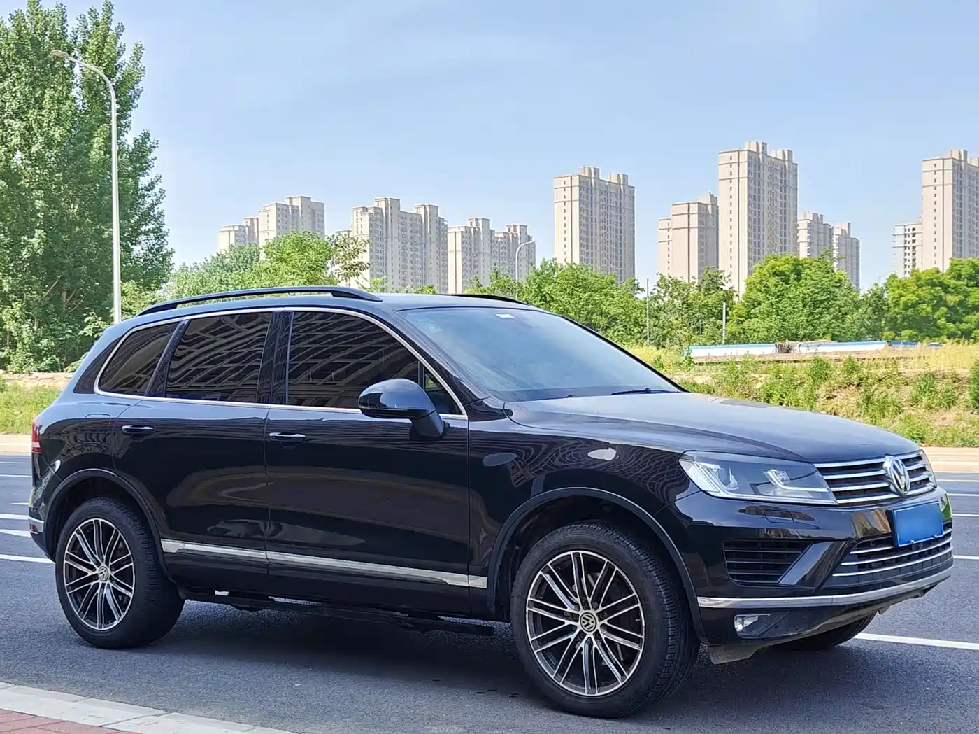 Volkswagen Touareg 2017 3.0TSI Explorer Edition фото 3