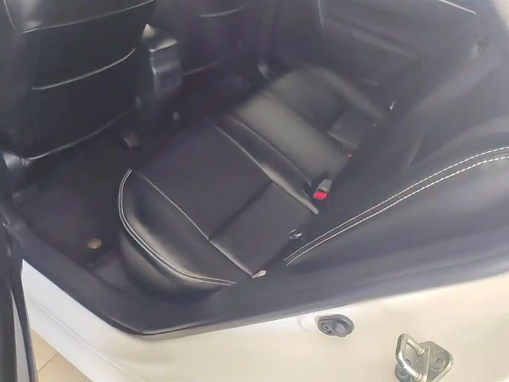 Toyota Levin 2018 185T CVT Prestige Edition China VI фото 17