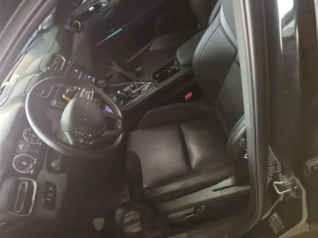Lynk & Co 03 New Energy 2020 1.5T PHEV Pro фото 7
