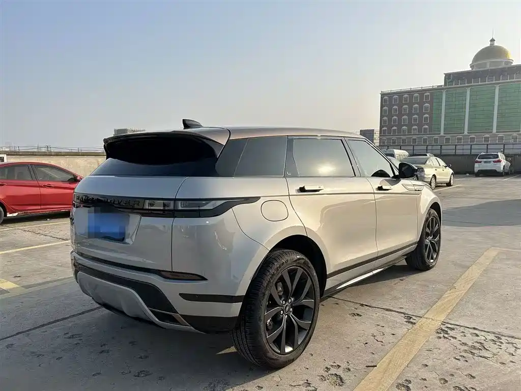 Land Rover Range Rover Evoque 2023 Range Rover Evoque L 249PS Corinthian Bronze Special Edition фото 22