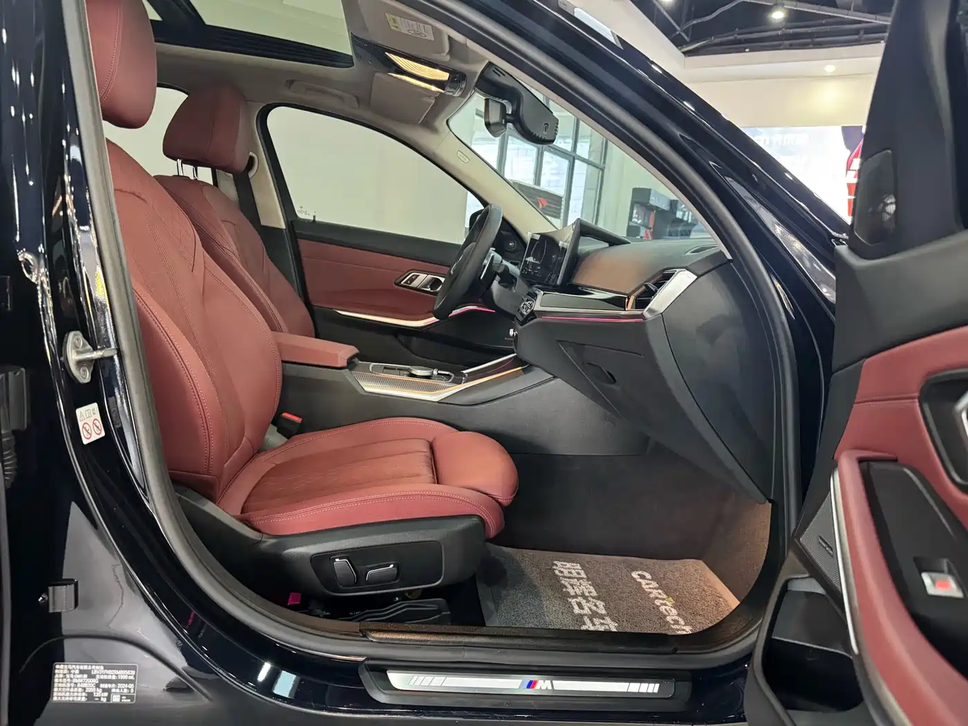 BMW 3 Series 2024 325Li M Sport Shadowline Package фото 10