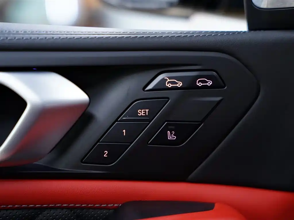 BMW X6 M 2022 X6 M фото 33