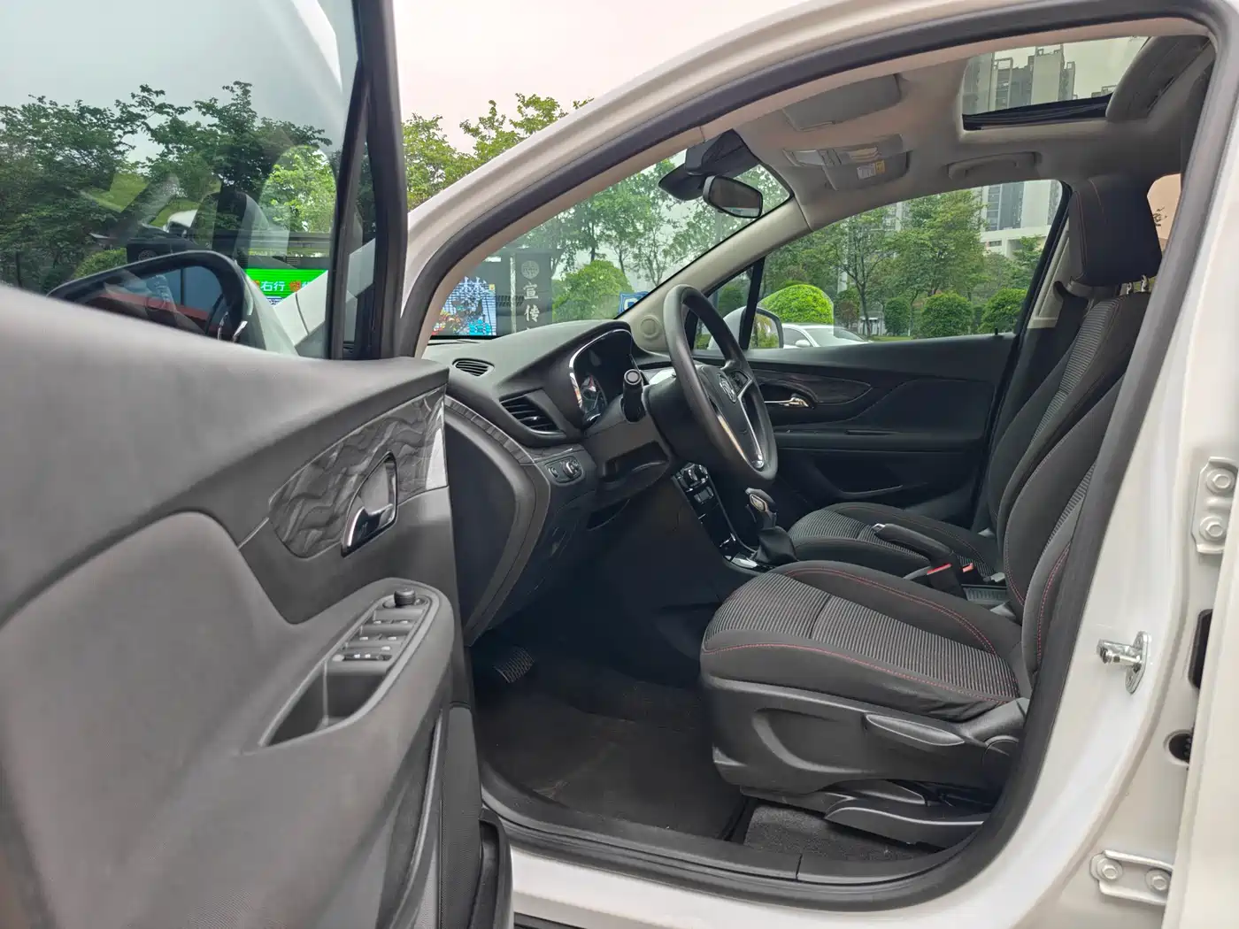 Buick Encore 2016 18T Automatic 2WD Urban Leading фото 9