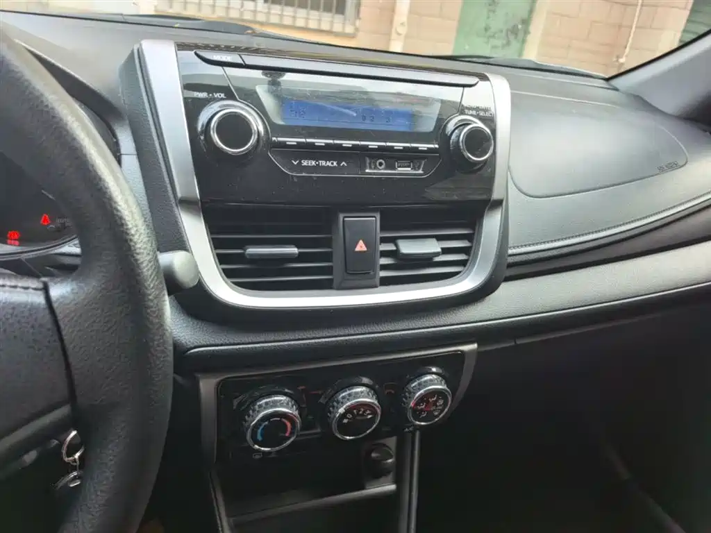 Toyota YARiS L Zhi Xiang 2017 1.5E CVT Charming Edition фото 13
