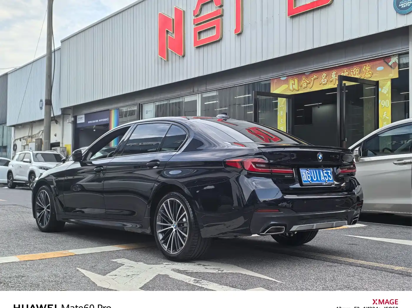 BMW 5 Series 2021 530Li Leading M Sport Package фото 10