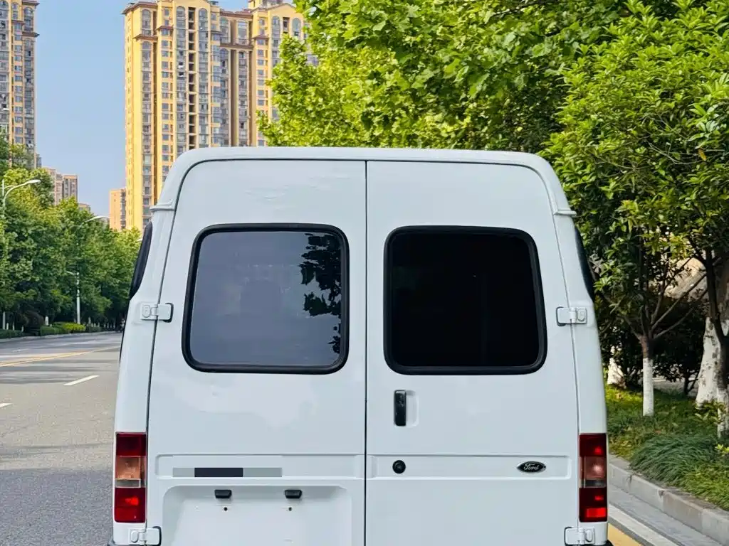 Ford Classic Transit 2014 2009 Model 2.8T Diesel Multi-purpose Short Wheelbase Low Roof JX493ZLQ3