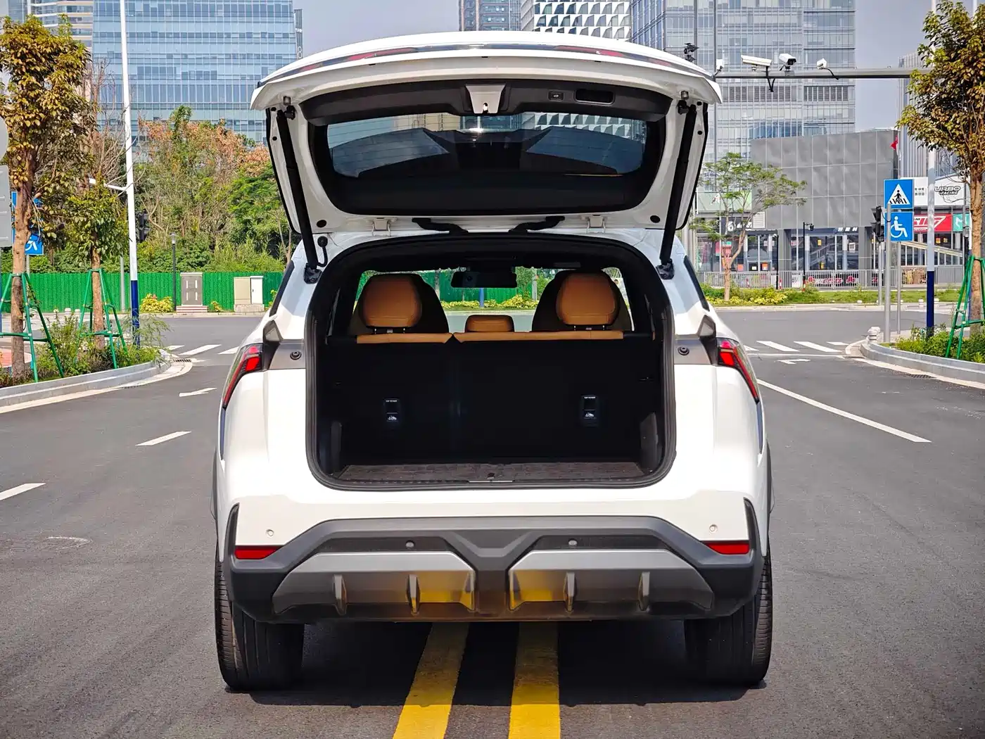 Geely Galaxy Galaxy L7 2024 1.5T 115km MAX Soaring Dragon Edition фото 7