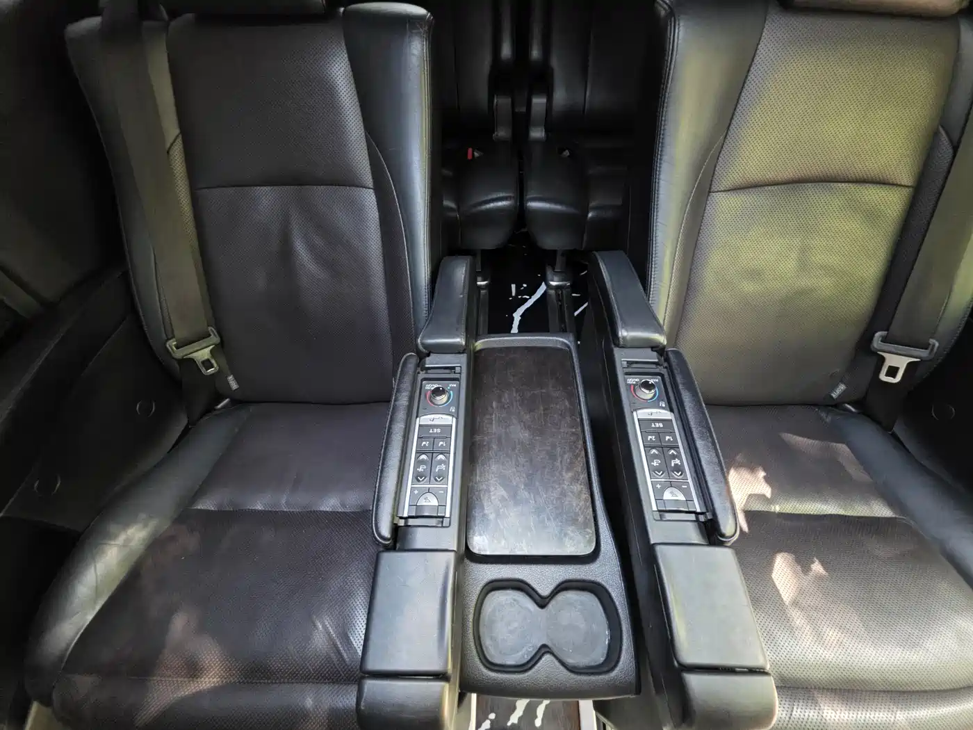 Toyota Alphard 2012 3.5L Premium Edition фото 12