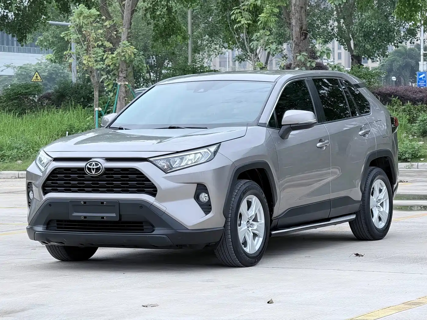 Toyota RAV4 Rongfang 2022 2.0L CVT 2WD Urban Edition
