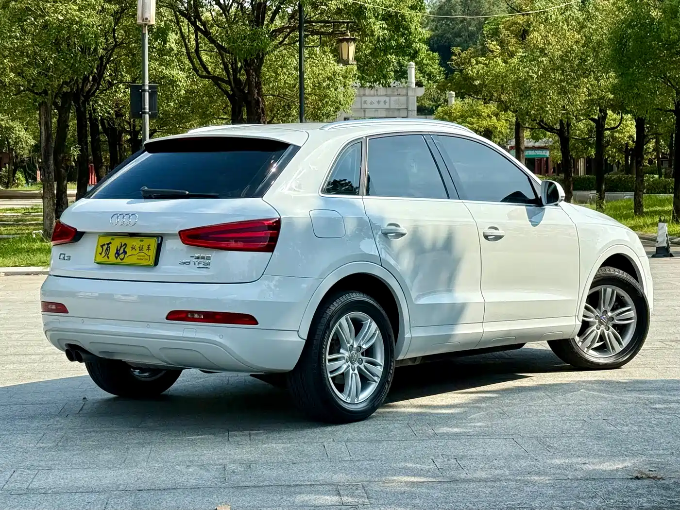 Audi Q3 2015 35 TFSI quattro Technology фото 6
