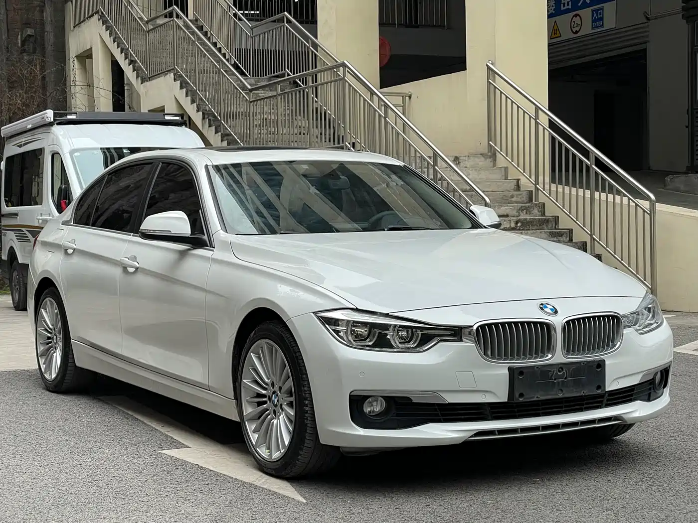 BMW 3 Series 2018 320Li Fashion Style фото 3