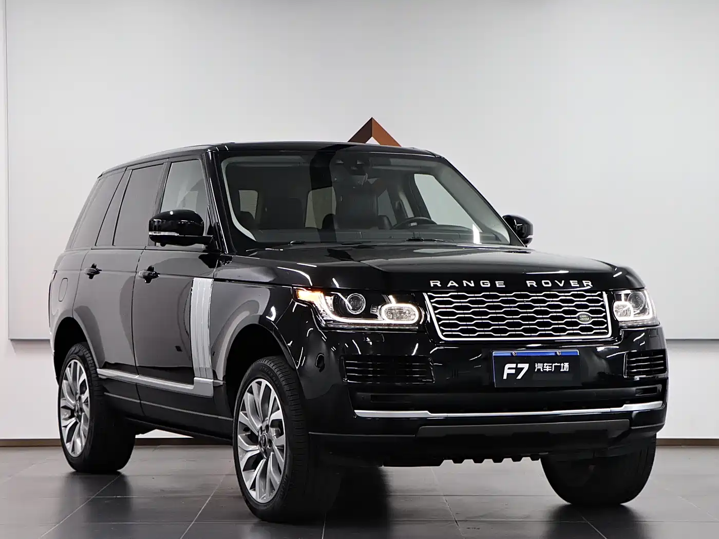Land Rover Range Rover 2017 3.0 SC V6 Vogue фото 3