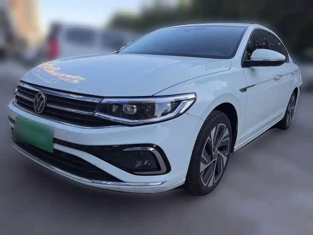 Volkswagen Bora 2024 300TSI DSG Premium Ride Edition фото 2