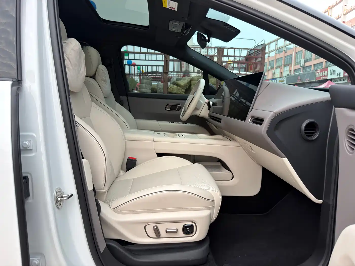 Li Auto i6 2026 2025 4WD Base Model