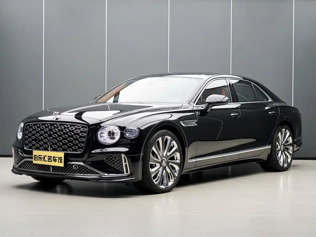Bentley Flying Spur Plug-in Hybrid 2026 2025 Model Year 4.0T V8 Mulliner