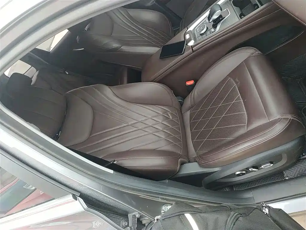 Chery Tiggo 8 PRO 2023 2024 Champion Edition 290T 2WD Peak Edition 7-Seater