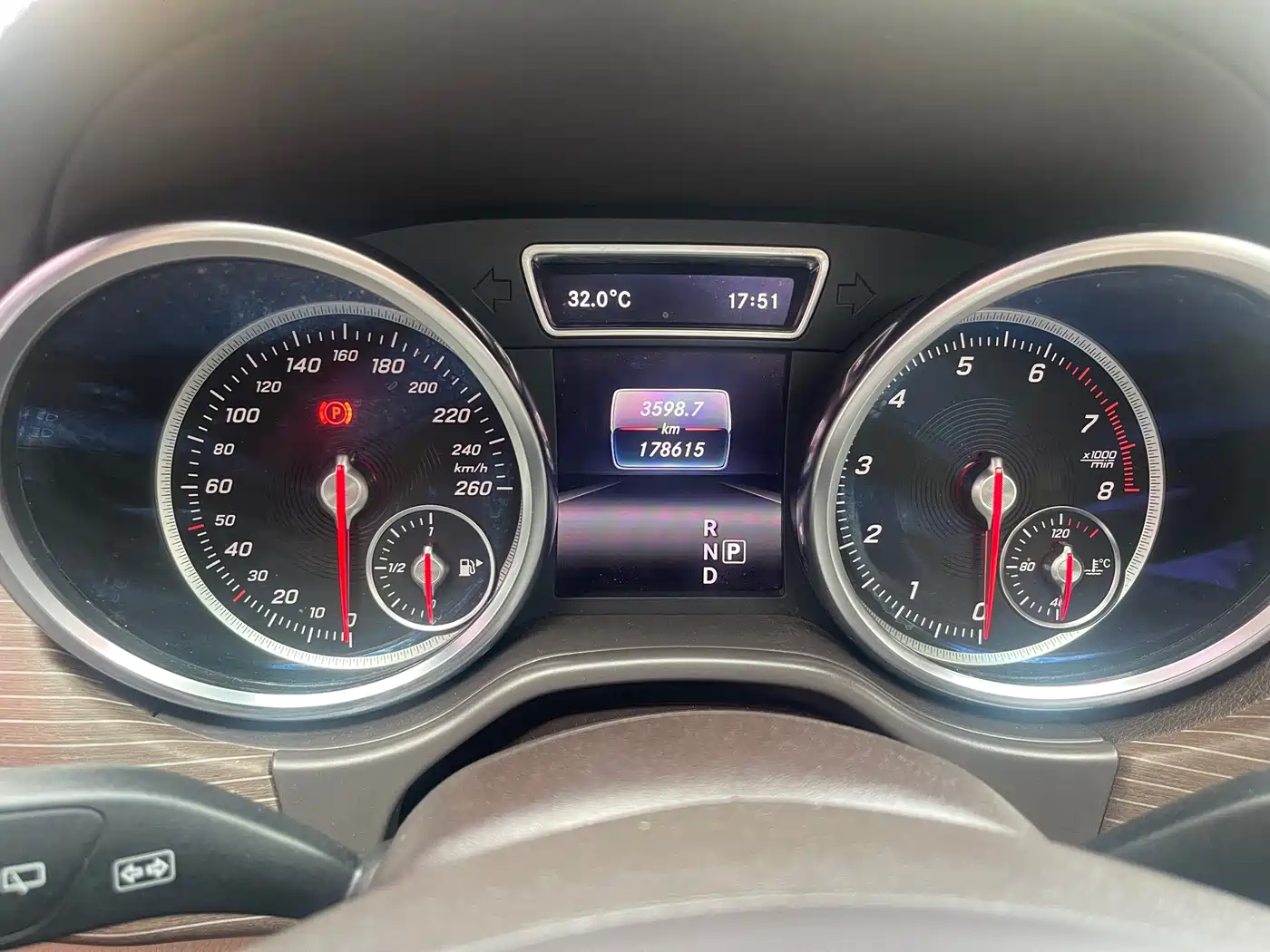 Mercedes-Benz GLE 2017 GLE 320 4MATIC Dynamic фото 11