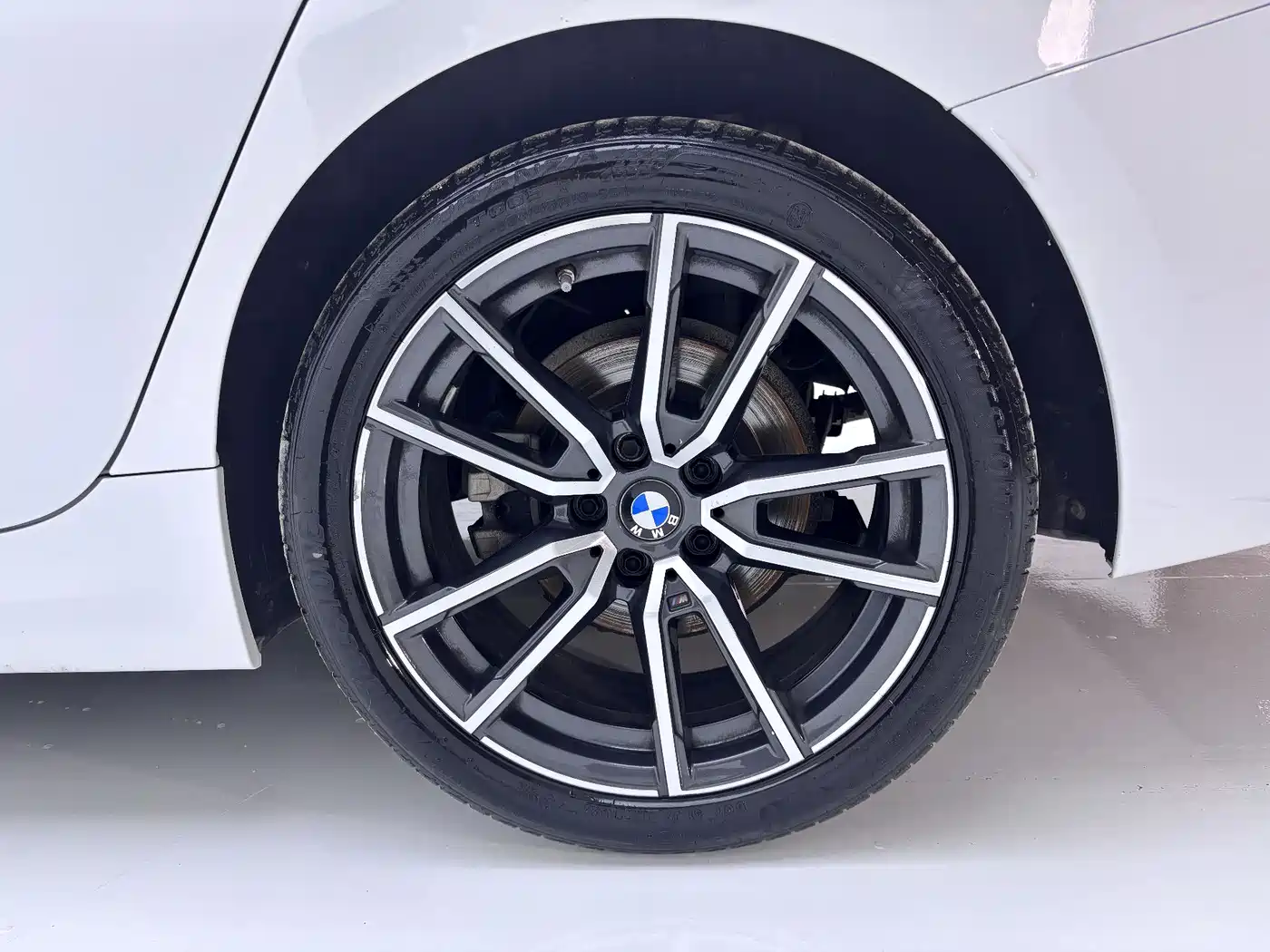 BMW 3 Series 2023 320Li M Sport Package фото 22