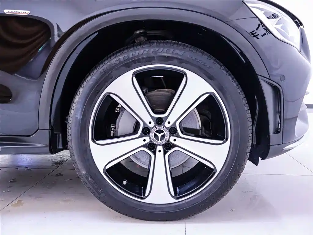 Mercedes-Benz GLC 2022 GLC 300 L 4MATIC Dynamic Collector's Edition фото 6