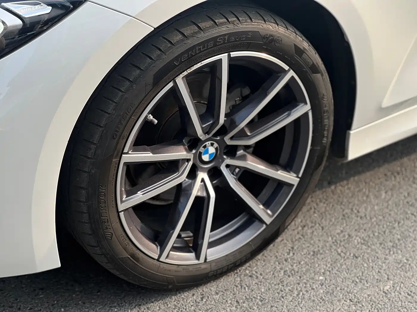 BMW 3 Series 2023 320Li M Sport Package фото 17