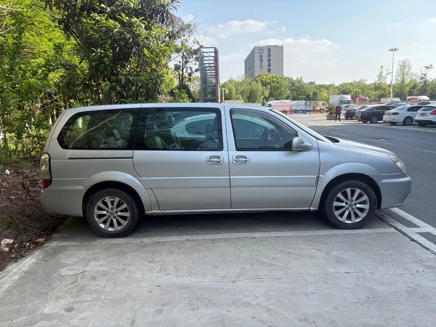 Buick GL8 2014 2.4L Classic Edition фото 3