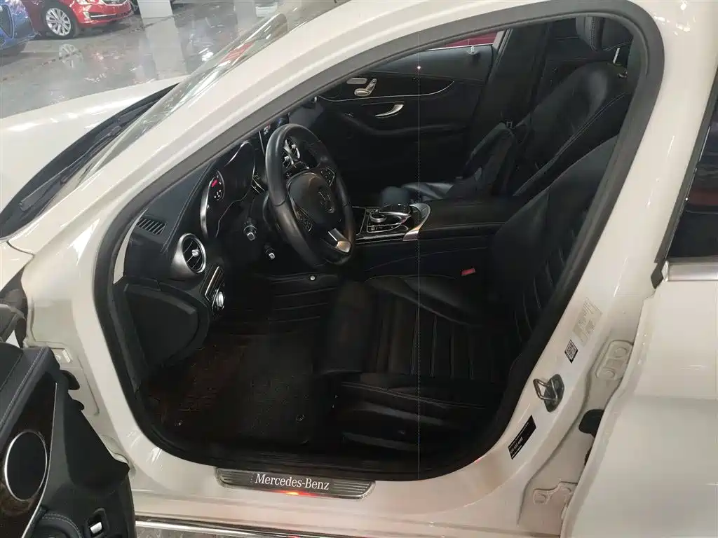 Mercedes-Benz C-Class 2017 Facelift C 200 L фото 13