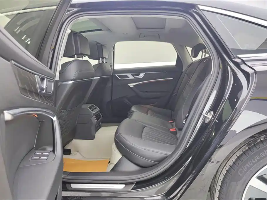 Audi A6L 2023 Facelift 45 TFSI Premium Elegance фото 9