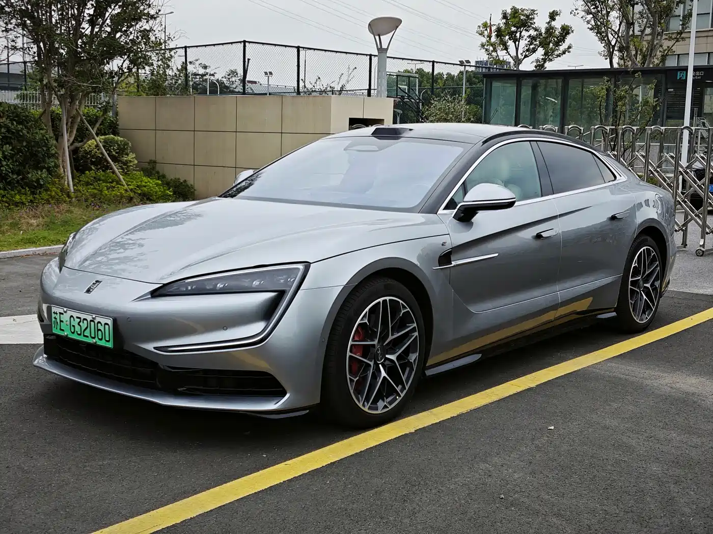 Yangwang U7 2025 2025 Model PHEV 4-Seat Flagship