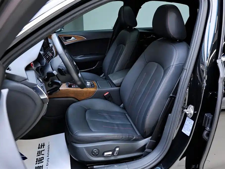 Audi A6L 2018 30th Anniversary 45 TFSI quattro Sport фото 27