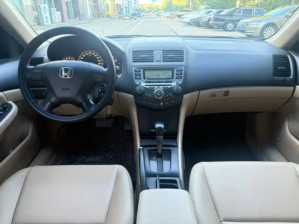 صورة 8 - Honda Accord