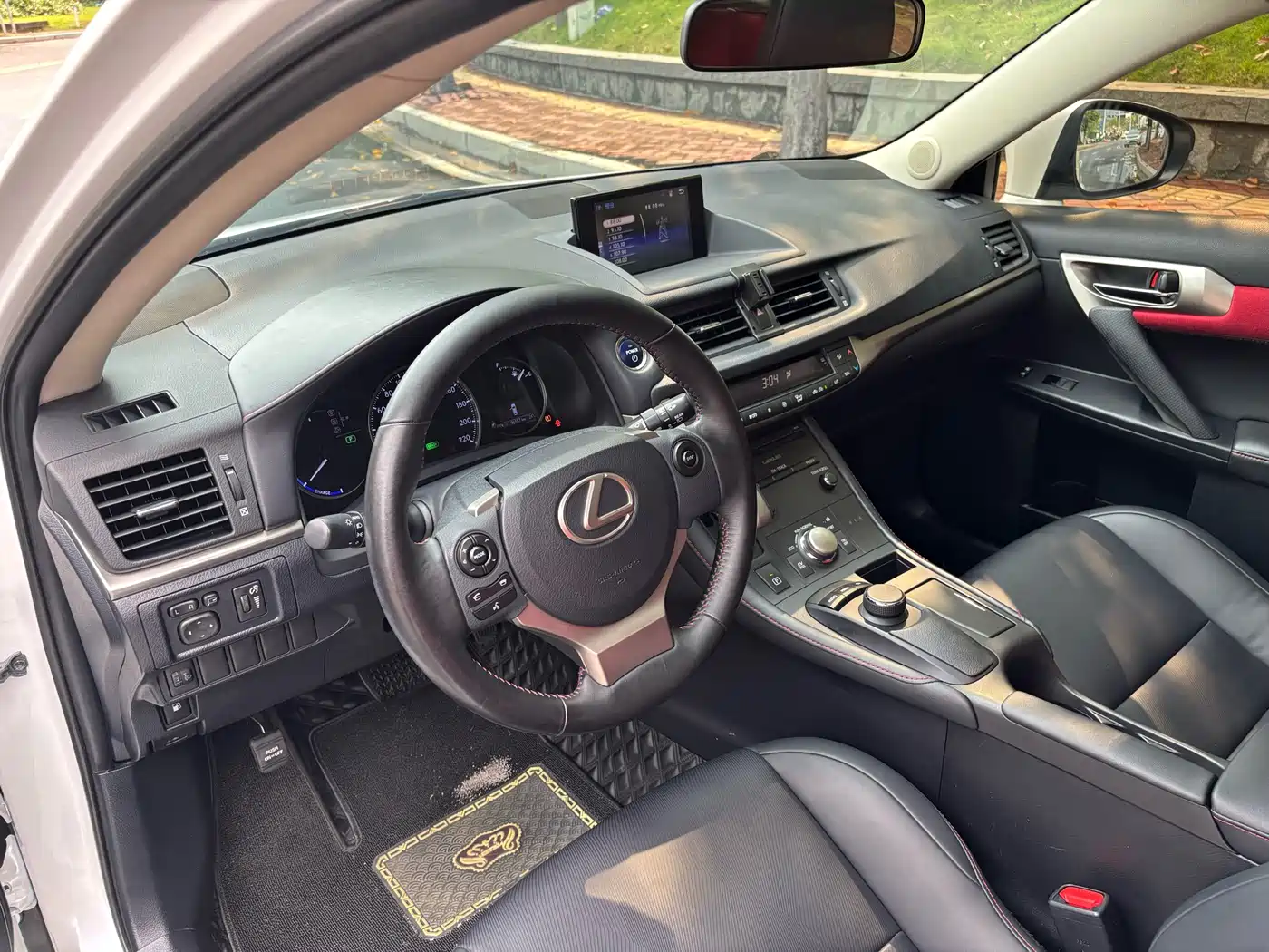 Lexus CT 2017 CT200h Comfort (Single Color, China V) фото 11